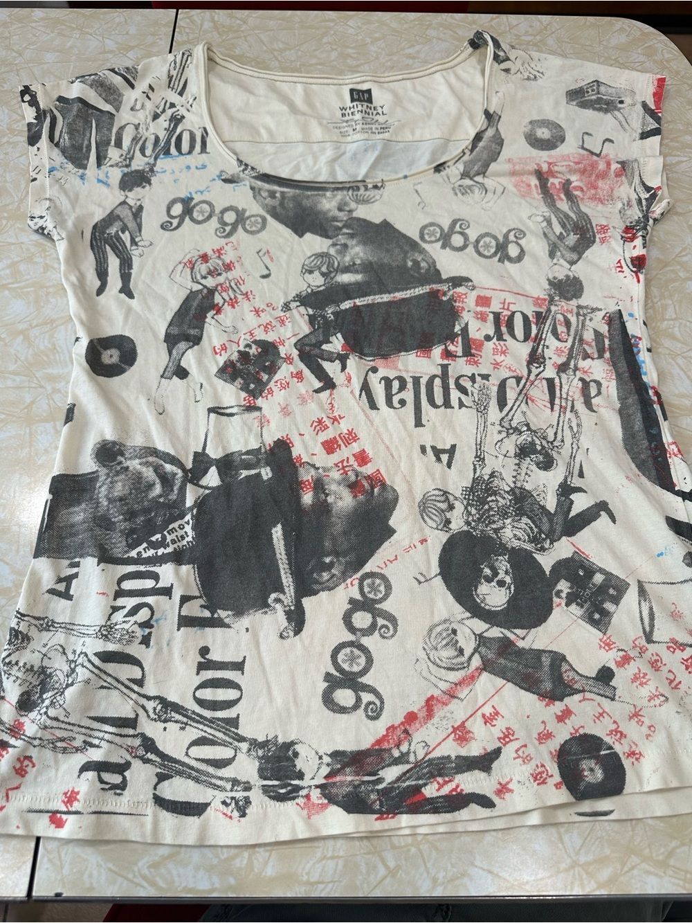 GAP White Tee with Black Whitney Biennial graphic art by Kenny Scharf Sz M